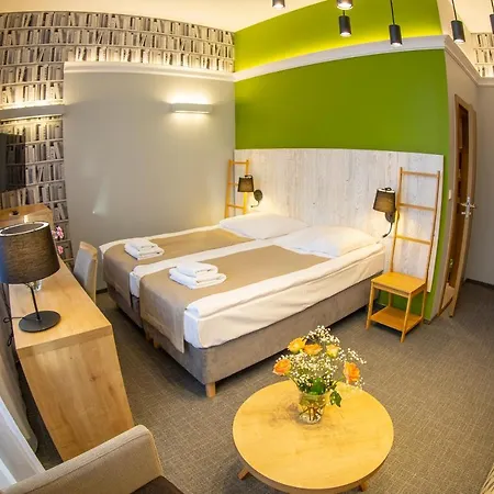 维拉苏德蒂旅馆 库多瓦-兹德鲁伊